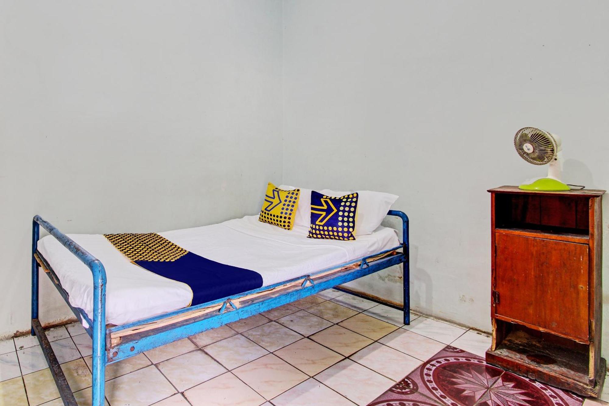 Spot On 92336 Hotel Sukowati Surakarta  Exterior photo